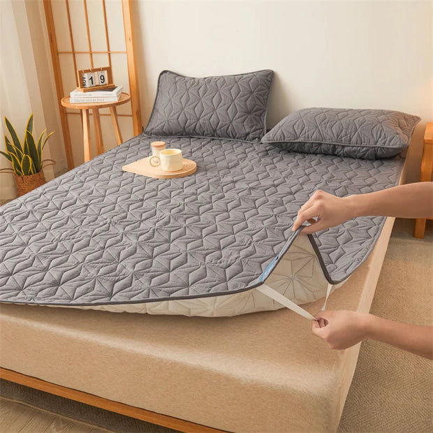 Cozy Waterproof Mattress Topper